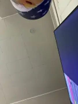 Snapshot of k_nutz87 chatting on February 12, 2026, 9:20 am k nutz87 online show from February 12, 2026, 9:20 am