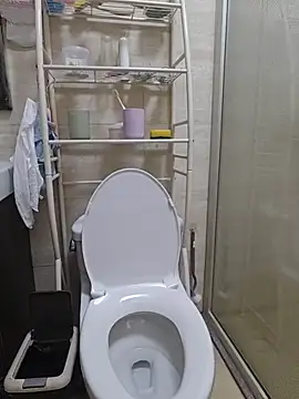 Snapshot of KasonY chatting on July 17, 2026, 3:31 pm KasonY online show from July 17, 2026, 3:31 pm