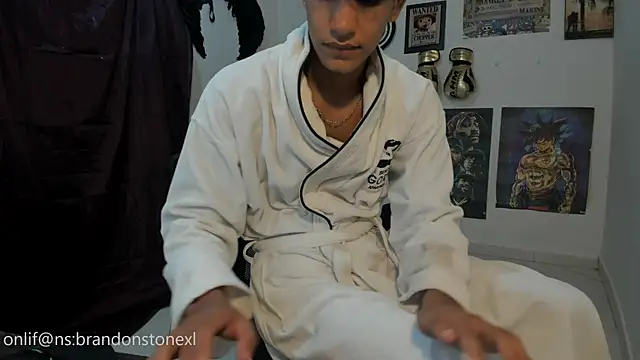 brandonstonexl online show from October 24, 2025, 9:58 pm