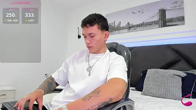 Thomas moon online show from February 19, 2026, 1:41 pm