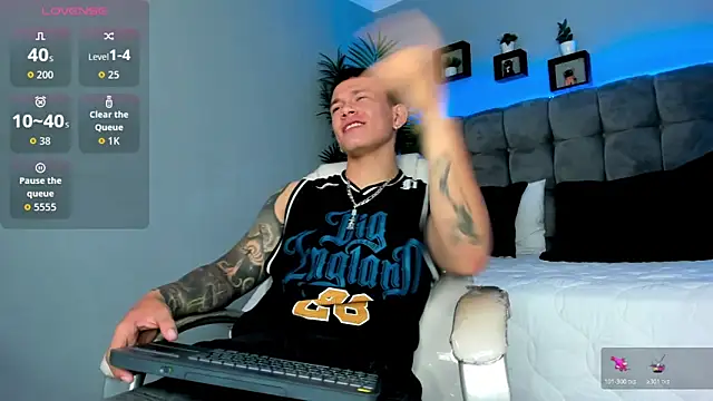 Thomas moon online show from April 10, 2026, 1:07 pm