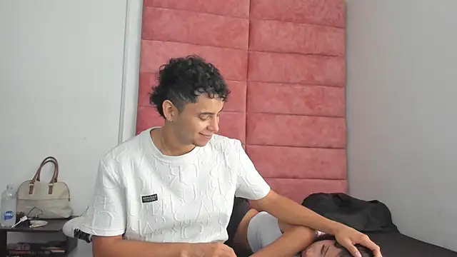 Snapshot of HellAndDante_ chatting on September 18, 2025, 9:07 pm HellAndDante online show from September 18, 2025, 9:07 pm