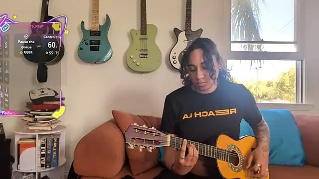 Snapshot of onlystrings chatting on January 14, 2026, 9:18 pm onlystrings online show from January 14, 2026, 9:18 pm