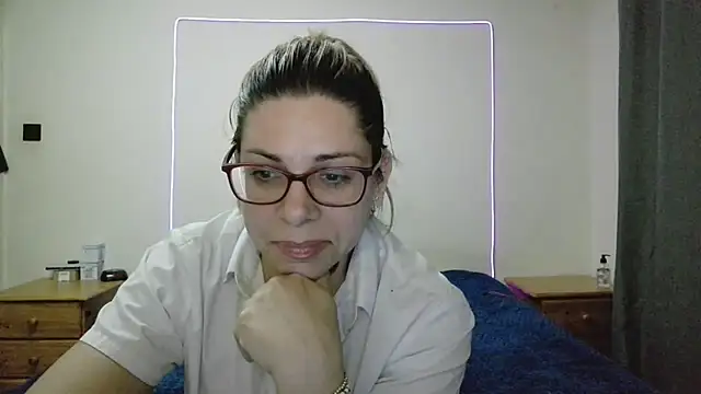 Snapshot of MysticBlue69 chatting on July 5, 2026, 1:21 am MysticBlue69 online show from July 5, 2026, 1:21 am