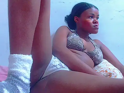 Snapshot of negrihot_crazy chatting on September 17, 2025, 9:00 am negrihot crazy online show from September 17, 2025, 9:00 am