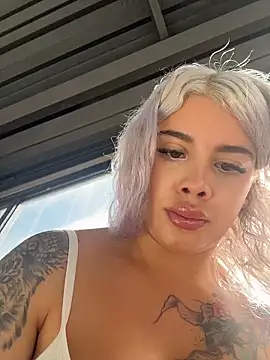 YouCandiSumisa online show from April 18, 2026, 7:58 pm