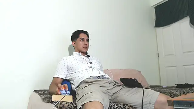 Penelope77 online show from October 26, 2025, 5:19 am