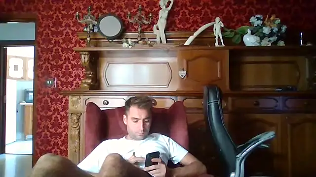 Torissimo92 online show from September 15, 2025, 7:42 am