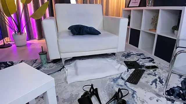 RussianBonita online show from September 28, 2025, 1:51 pm