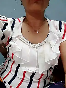 Snapshot of CUTE-PX chatting on September 28, 2025, 3:30 pm CUTE-PX online show from September 28, 2025, 3:30 pm