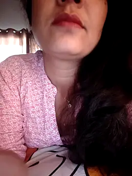 Snapshot of CUTE-PX chatting on October 3, 2025, 2:37 am CUTE-PX online show from October 3, 2025, 2:37 am