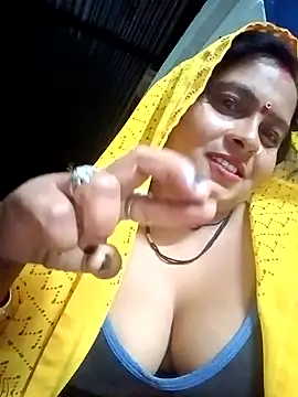 Snapshot of Hot_komal1 chatting on May 4, 2026, 7:06 pm Hot komal1 online show from May 4, 2026, 7:06 pm