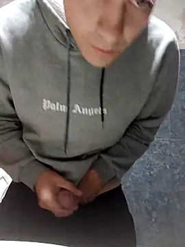 REVergon1 online show from April 27, 2026, 2:04 pm