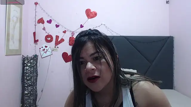 pamela echeverria online show from April 15, 2026, 11:16 am