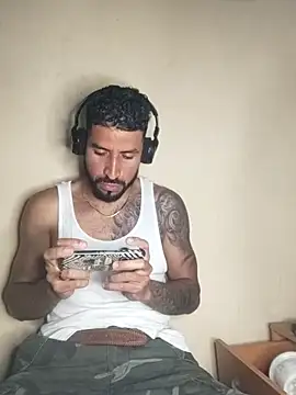 Snapshot of Alexsexygamer chatting on October 24, 2025, 1:26 am Alexsexygamer online show from October 24, 2025, 1:26 am