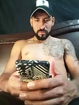 Snapshot of Alexsexygamer chatting on November 4, 2025, 12:20 pm Alexsexygamer online show from November 4, 2025, 12:20 pm