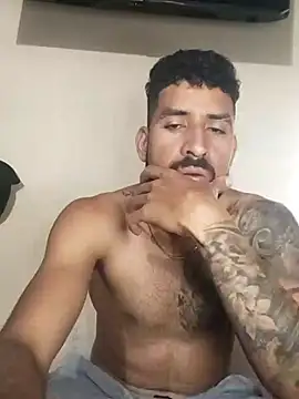 Snapshot of Alexsexygamer chatting on October 24, 2025, 6:07 pm Alexsexygamer online show from October 24, 2025, 6:07 pm