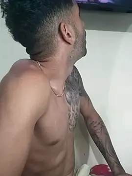 Snapshot of Alexsexygamer chatting on November 10, 2025, 1:16 pm Alexsexygamer online show from November 10, 2025, 1:16 pm