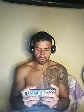 Snapshot of Alexsexygamer chatting on November 12, 2025, 2:59 am Alexsexygamer online show from November 12, 2025, 2:59 am