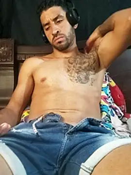 Snapshot of Alexsexygamer chatting on November 15, 2025, 12:25 am Alexsexygamer online show from November 15, 2025, 12:25 am