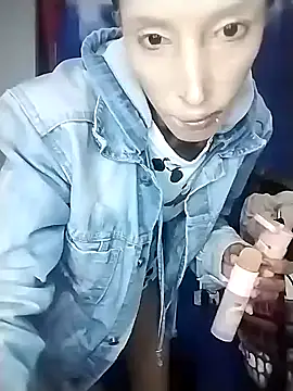 Snapshot of catrina_love chatting on October 9, 2025, 10:21 pm catrina love online show from October 9, 2025, 10:21 pm