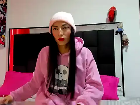 Snapshot of xamila_muaa chatting on November 13, 2025, 12:31 pm xamila muaa online show from November 13, 2025, 12:31 pm