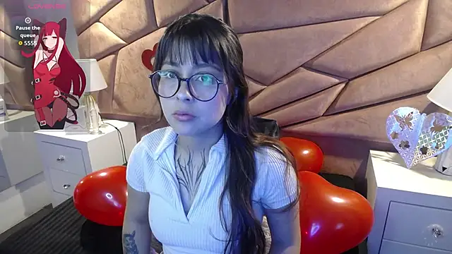 sophiaa 7 online show from September 20, 2025, 11:26 am