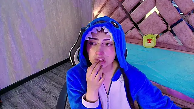 Babyyrasta666 online show from November 18, 2025, 3:10 am