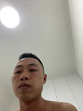 Snapshot of XiaojijiA chatting on July 14, 2026, 4:02 pm XiaojijiA online show from July 14, 2026, 4:02 pm