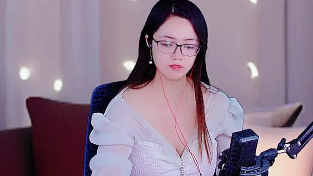 Snapshot of September79 chatting on November 16, 2025, 11:52 pm September79 online show from November 16, 2025, 11:52 pm