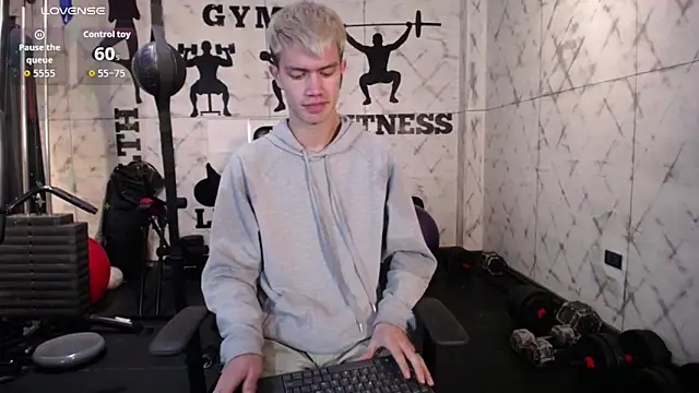 Snapshot of nicktorn chatting on November 16, 2025, 12:32 pm nicktorn online show from November 16, 2025, 12:32 pm