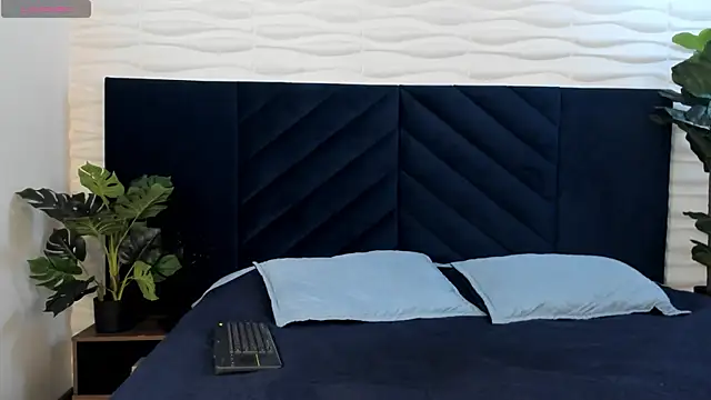 Snapshot of nicktorn chatting on December 1, 2025, 12:06 pm nicktorn online show from December 1, 2025, 12:06 pm