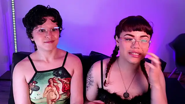 Snapshot of marsearth22_ chatting on October 18, 2025, 4:31 pm marsearth22 online show from October 18, 2025, 4:31 pm