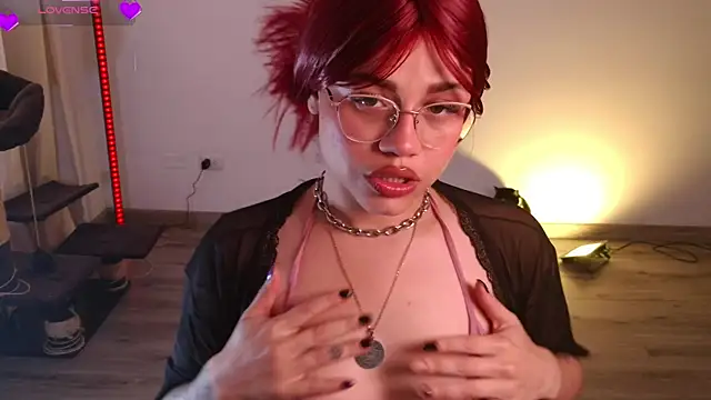 Snapshot of marsearth22_ chatting on September 10, 2025, 10:31 pm marsearth22 online show from September 10, 2025, 10:31 pm