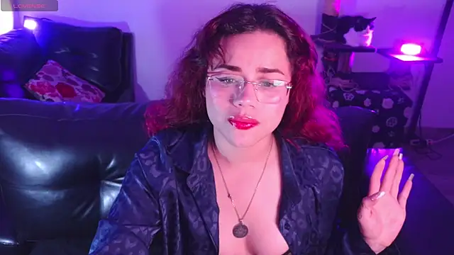 marsearth22  online show from April 14, 2026, 1:54 am