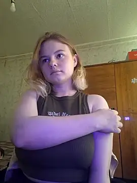 SlipperSherry online show from September 25, 2025, 10:32 am