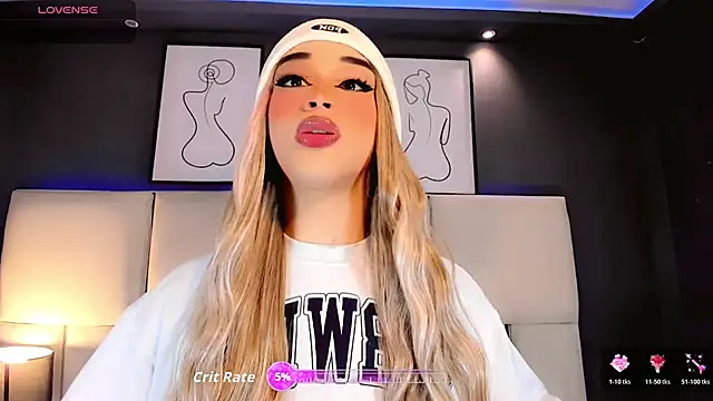 Valeriasmiithh online show from October 26, 2025, 8:31 pm