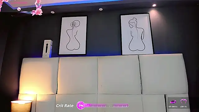 Valeriasmiithh online show from November 3, 2025, 8:45 pm