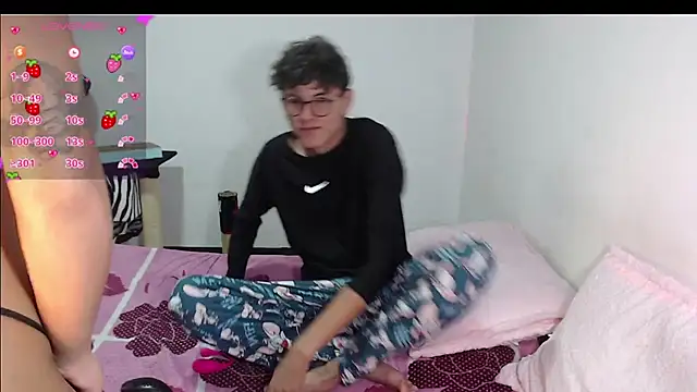 Snapshot of lolaxdavid chatting on November 22, 2025, 5:39 am lolaxdavid online show from November 22, 2025, 5:39 am