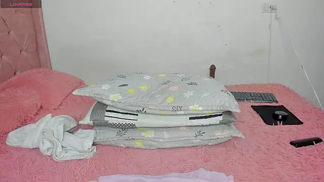 solpeich online show from April 18, 2026, 7:07 pm