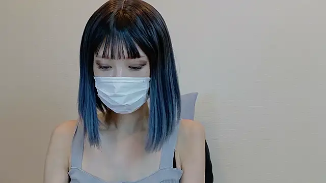 sarina at online show from November 21, 2025, 4:22 am