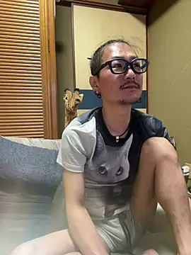 Snapshot of uta002418 chatting on June 5, 2026, 2:12 pm uta002418 online show from June 5, 2026, 2:12 pm