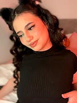 Sophi dee1 online show from November 3, 2025, 2:06 am