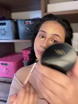 Sophi dee1 online show from November 5, 2025, 8:12 pm