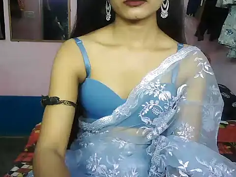 Snapshot of ROSE_GOLDE chatting on November 11, 2025, 4:46 pm ROSE GOLDE online show from November 11, 2025, 4:46 pm