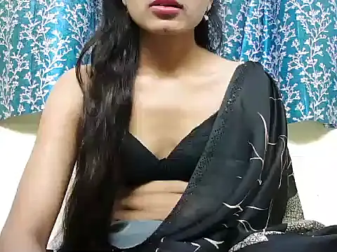 Snapshot of ROSE_GOLDE chatting on September 20, 2025, 5:12 am ROSE GOLDE online show from September 20, 2025, 5:12 am