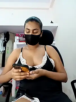 Snapshot of hotmanshi chatting on October 5, 2025, 7:04 pm hotmanshi online show from October 5, 2025, 7:04 pm