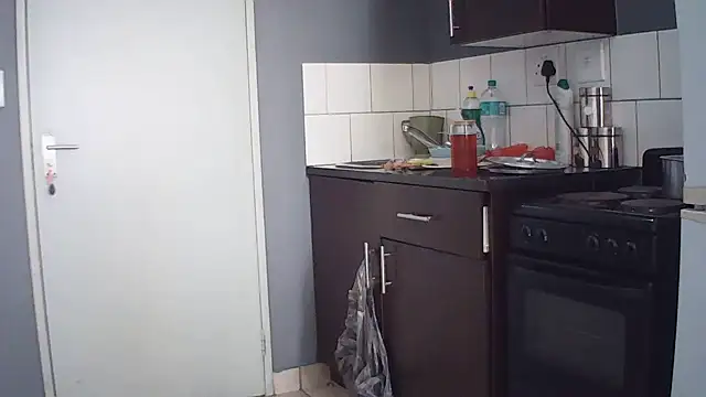 CouplesX96xx online show from April 10, 2026, 9:49 am