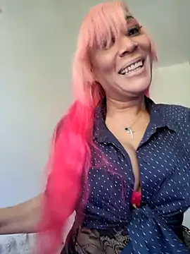 Snapshot of iamlalamilano chatting on February 28, 2026, 2:28 pm iamlalamilano online show from February 28, 2026, 2:28 pm