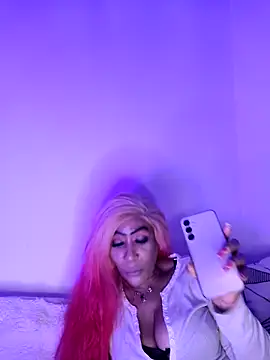 Snapshot of iamlalamilano chatting on January 31, 2026, 9:13 pm iamlalamilano online show from January 31, 2026, 9:13 pm